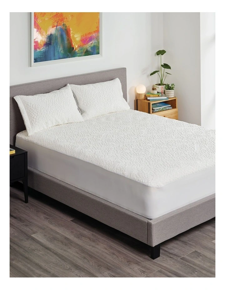 Glacier Cooling Waterproof Mattress Protector 4 Glacier Cooling Waterproof Mattress Protector - Image 2