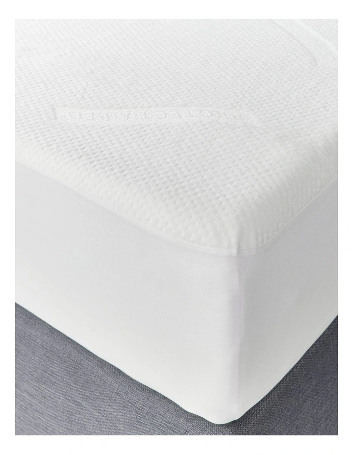 Empyreal Tencel Waterproof Fitted Mattress Protector 5 Empyreal Tencel Waterproof Fitted Mattress Protector - Image 3