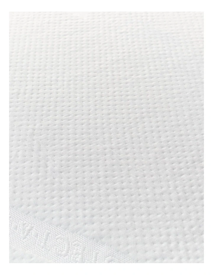 Empyreal Tencel Waterproof Fitted Mattress Protector 6 Empyreal Tencel Waterproof Fitted Mattress Protector - Image 4