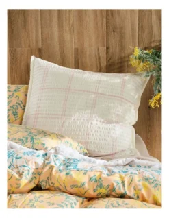 Linen House Bindi Quilt Cover Set Peach 12 Linen House Bindi Quilt Cover Set Peach -Linen House Shop 840451690 5 720x928