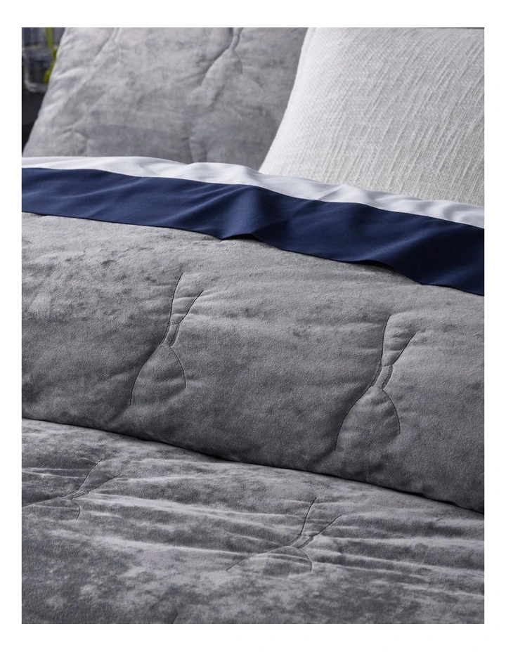 Heritage Daphne Quilt Cover Set Silver 4 Heritage Daphne Quilt Cover Set Silver - Image 2