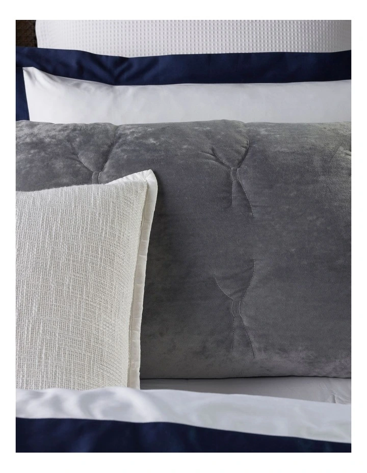 Heritage Daphne Quilt Cover Set Silver 5 Heritage Daphne Quilt Cover Set Silver - Image 3