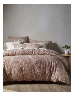 Yubu Napa Sand DunesGwenda Turner Quilt Cover In Earth