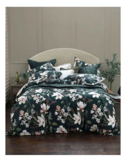 Verde Quilt Cover Set In Green