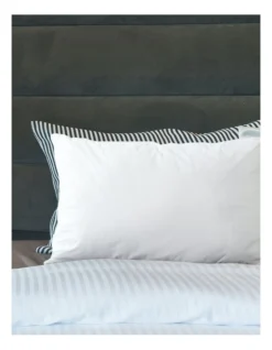 King Sized Signature Hotel Hypoallergenic Pillow 233TC 9 King Sized Signature Hotel Hypoallergenic Pillow 233TC -Linen House Shop 950986090 3 720x928