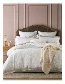 Sophia Matelasse Quilt Cover Set In White