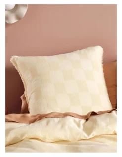 Linen House Capri Quilt Cover Set In Pale Peach 11 Linen House Capri Quilt Cover Set In Pale Peach -Linen House Shop 958042900 958044160 5 720x928